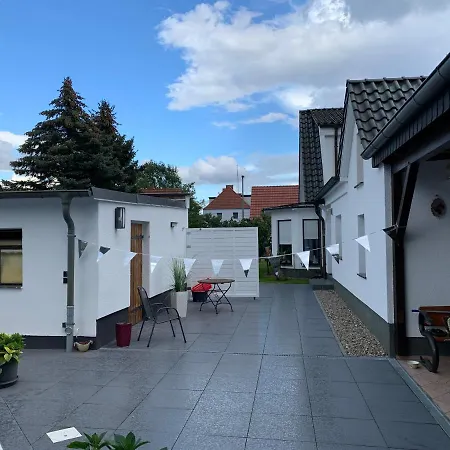 Best-Preis Ferienhaus Mit Pool-Sauna-Kamin Und Feuerstelle Mit Self-Check-In Fuer Bis Zu 6 Personen Im Herzen Von Wittenberge Wittenberge