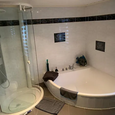 Best-Preis Ferienhaus Mit Pool-Sauna-Kamin Und Feuerstelle Mit Self-Check-In Fuer Bis Zu 6 Personen Im Herzen Von Wittenberge Wittenberge