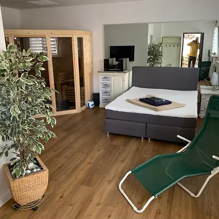 Best-Preis Ferienhaus Mit Pool-Sauna-Kamin Und Feuerstelle Mit Self-Check-In Fuer Bis Zu 6 Personen Im Herzen Von Wittenberge Willa *